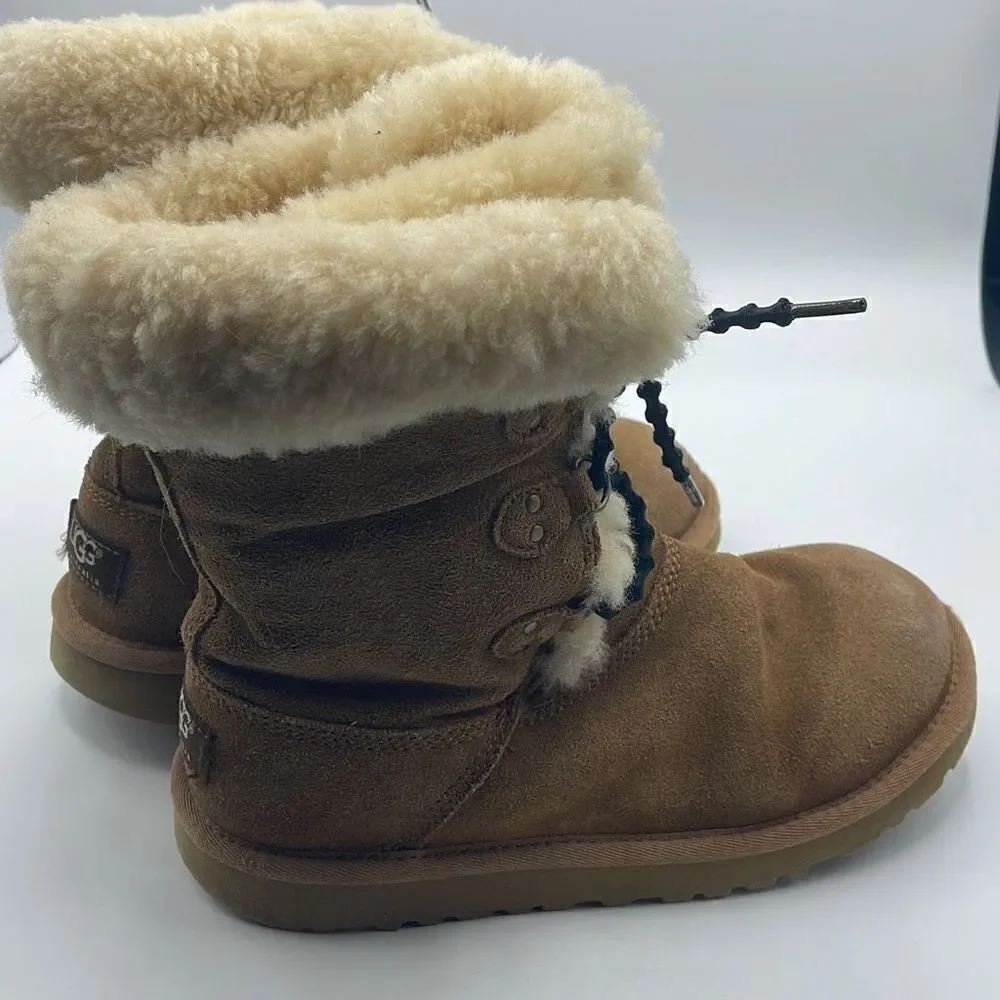 UGG Australia Girls Sheepskin Winter Boots Leather S/N 3285 Brown Size 5